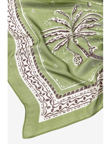 PAÑUELO VERDE PALMERAS 331