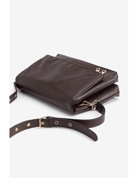 BOLSO MARRÓN TACHUELAS 5126
