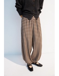 PANTALON LUXOR FLUIDO CUADROS MARRON 2