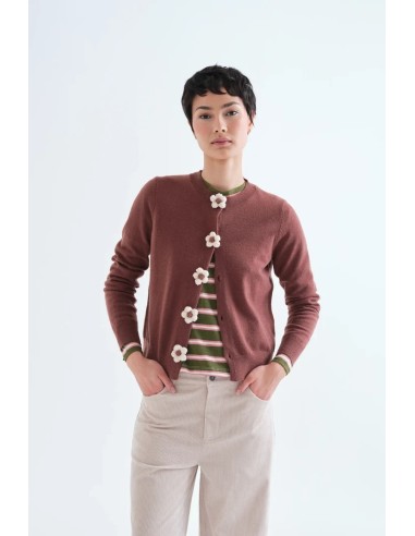 CARDIGAN PUNTO MARRON CON BOTONES FLORALES 10313