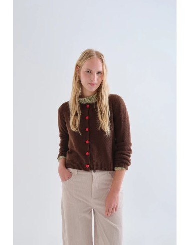 CARDIGAN MARRON CON BOTONES DE CORAZON ROJO 10244