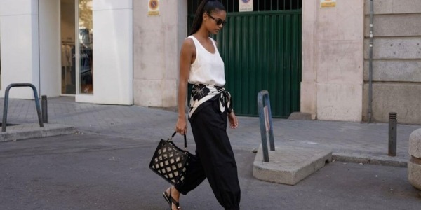 Cómo combinar pantalones bombacho mujer: guía de estilo para llevar la tendencia